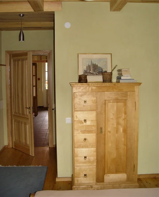 Doppelzimmer im Haus Aika – Birkenmöbel